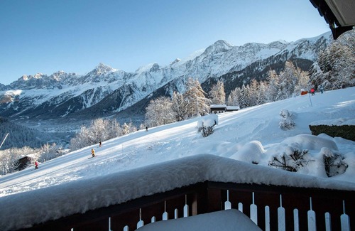 Les Houches Apartment | Cozy Apartment Refuge Des Bellachat - Ideal for Families