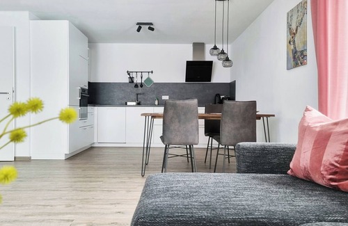 Baiersbronn Apartment | Discover Apartment "Rehkitz": Balcony, Wi-Fi & Spa Bliss