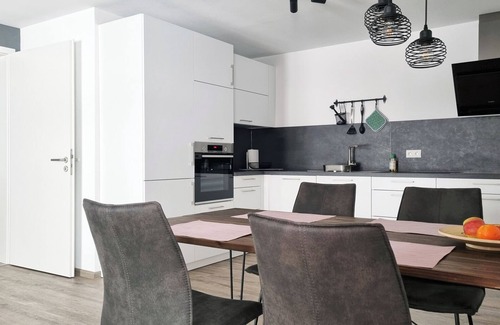 Baiersbronn Apartment | Discover Apartment "Rehkitz": Balcony, Wi-Fi & Spa Bliss