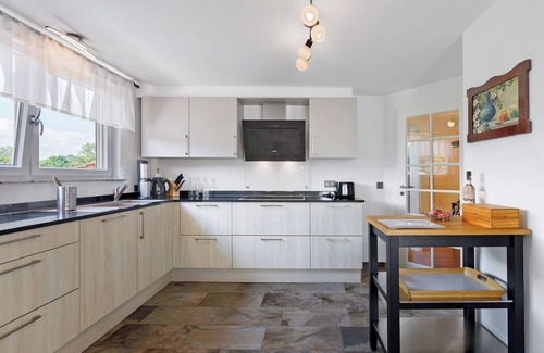 Wahlwies Apartment | Apartment 'Reiselust' with Private Terrace and Wi-Fi