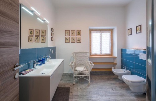Rovereto House | Discover Apartment Relais Mozart: Pet-Friendly Comfort Awaits