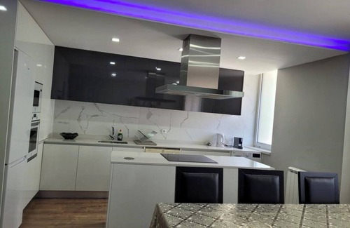 Esposende Apartment | Ideal Apartment for 6 with Pool & Perfect Guest Rating