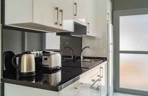 Urbanizacion Hacienda las Chapas Apartment | Comfortable Apartment La Reserva de Marbella with Pool Access