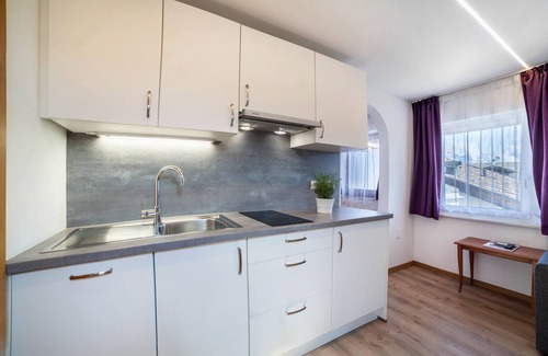 Tesimo Apartment | Bright Holiday Apartment with Balcony and Wi-Fi Amenities