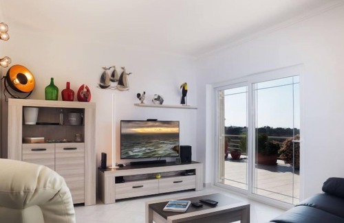 Zambujal Apartment | Apartment Residence Arrabida in Sesimbra - 6 persons, 3 bedrooms