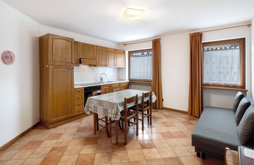 Caviola Apartment | Relaxing Residence Malibu: Mountain Views & Pet-Friendly Stay