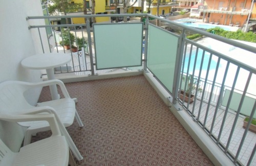 Jesolo Apartment | Relaxing Apartment 'Residence Torino 83' with Pool & Terrace
