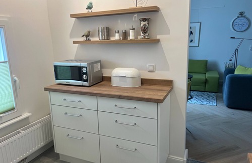 Weener Apartment | Apartment 'Rheiderland' with Shared Garden and Wi-Fi