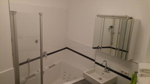 Wicker Apartment | Cozy Apartment Rhein Main - Child Friendly & Top Rated 9.1/10