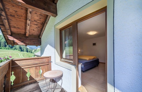 Curon Venosta Apartment | Scenic Rieglhof Hennennest: Mountain Views & Pet Friendly