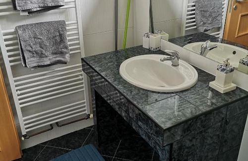 Vysne Ruzbachy Apartment | Top-Rated Apartment Richard PineWood: Pet-Friendly Comfort