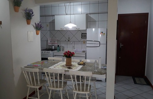 Ingleses do Rio Vermelho Apartment | Central Ingleses Apartment with Pool and Ocean View