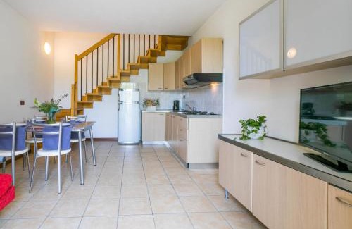 Torre di Fine Apartment | Oceanfront Getaway at Apartment Robinia-Pinetine-2