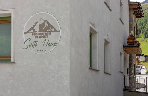 San Rocco Apartment | Mountain View Apartment with Wi-Fi, Balcony & Spa Access