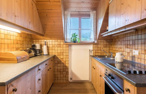 Renon Apartment | Top-Rated Apartment 'Ronacherhof Ringelblume' with Garden