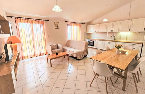 Zaboric Apartment | Pet-Friendly Apartment Rose with Ocean View & Spa
