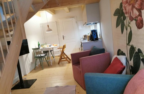 Neuwilthen Apartment | Cozy Apartment "Rose" at Gutshof Schirgiswalde Awaits You