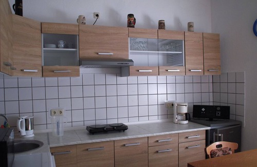 Schoeneck Apartment | Cozy Apartment "Rose" with Shared Garden and Spa Amenities