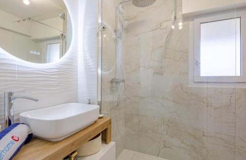 Frejus Port Apartment | Oceanfront Apartment Royal Marine-2: Guest Rated 9/10