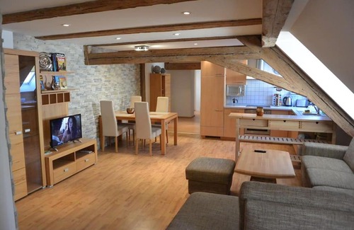 Bayreuth Apartment | Discover Edelweiß: Family-Friendly Stay in Bayreuth Center