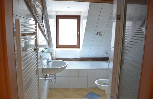 Bayreuth Apartment | Discover Edelweiß: Family-Friendly Stay in Bayreuth Center