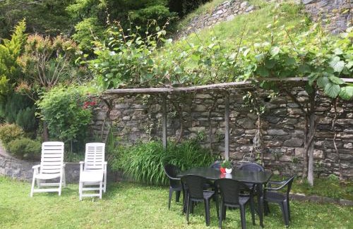 Gera Lario Apartment | Pet-Friendly Oceanfront Retreat: Apartment Salice Verde