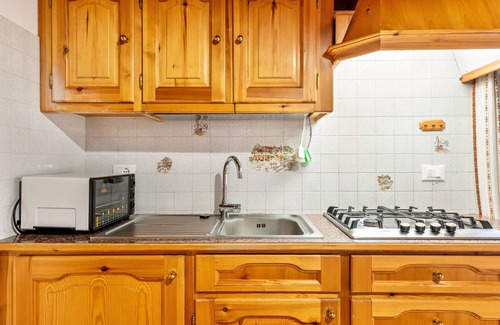 Livinallongo del Col di Lana Apartment | Mountain View Apartment with Shared Terrace and Wi-Fi