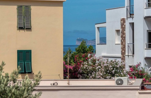 Lido Apartment | Oceanfront Apartment San Giovanni Lido with Sea Views