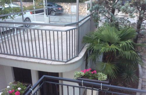Dramalj Apartment | Cozy Apartment Sanja with Ocean View and Family-Friendly Vibes