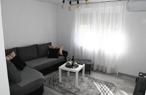 Prijedor Apartment | Top-Rated Family Retreat at Apartment Sarajlic Awaits You