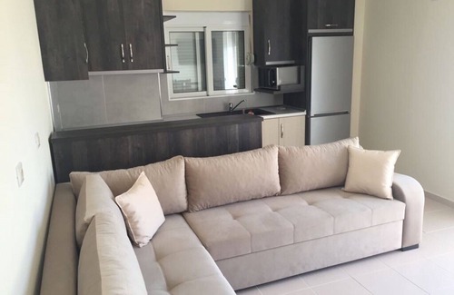 Kodrra Apartment | Beachfront Apartment Saranda - Guest Rated 9/10 with Pool