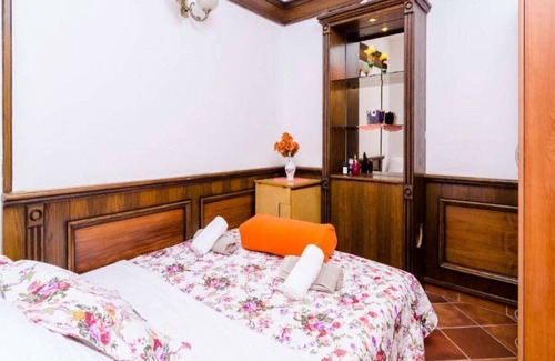 Rozat Apartment | Apartment Sarita - Four Bedroom Apartment with Balcony and Street View