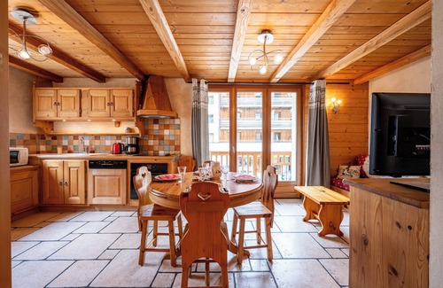 Val Cenis Apartment | Apartment 'Savine' with Mountain View, Balcony and Wi-Fi