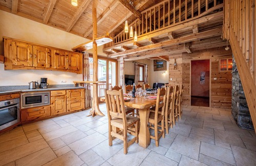 Val Cenis Apartment | Apartment 'Savine' with Mountain View, Balcony and Wi-Fi
