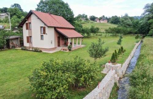 Republika Srpska Apartment | Top-Rated Apartment Savkovic: Pet Friendly & Family Ready