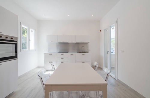 Augusta Apartment | Apartment 'Sbarco Dei Turchi' with Sea View, Wi-Fi and Air Conditioning