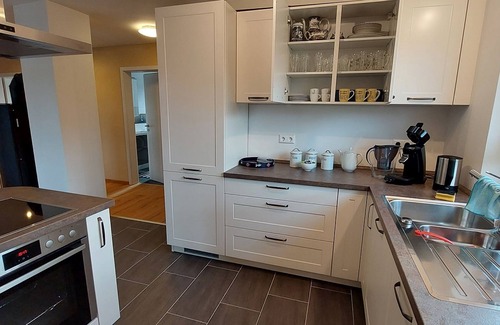 Burgfelden Apartment | Guest Rated Apartment Schatz with Kitchen & Breakfast Included