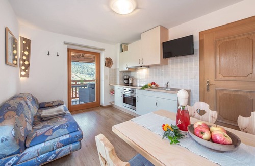 Brie Apartment | Mountain View Apartment “Schlern - Heigler Hof” with Spa