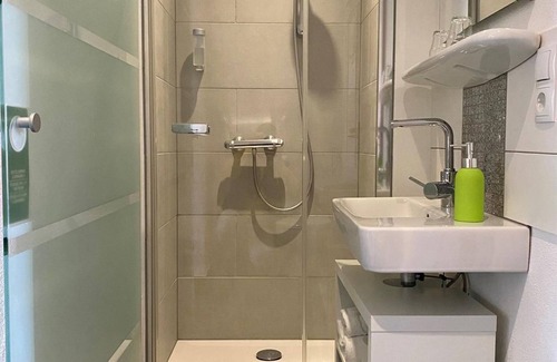 Fichtelberg Apartment | Delightful Apartment with Balcony at Hotel Schönblick