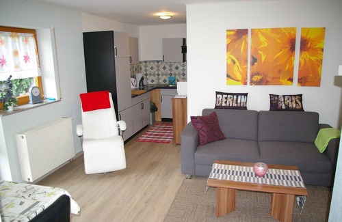 Lochum Apartment | Top-Rated Fewo Schreilechner with Ocean Views in Germany