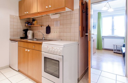 Hofstetten Apartment | Apartment 'Schwalbennest' with Balcony and Wi-Fi