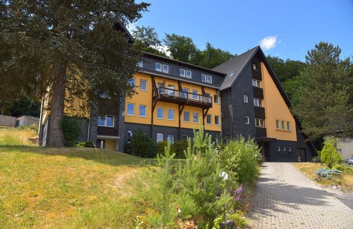 Schwarzburg Condo | Cozy Apartment Schwarzatal with Pool & Breakfast Included