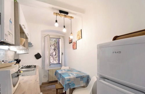 Voltri Apartment | Oceanfront Apartment 'Sea la Vie' with Stunning Views & Wi-Fi