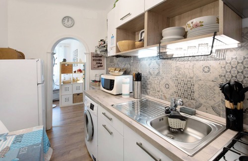 Voltri Apartment | Oceanfront Apartment 'Sea la Vie' with Stunning Views & Wi-Fi