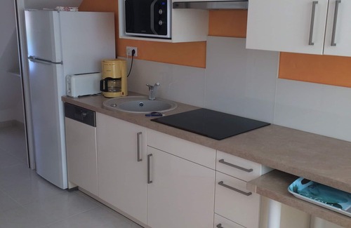 Boulouris-sur-Mer Apartment | Oceanfront Apartment with Direct Beach Access and Pool