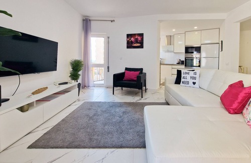 Praia da Rocha Apartment | Seascape Apartment: Oceanfront Bliss at Praia da Rocha