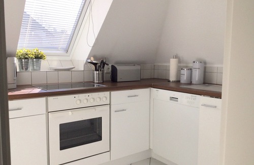 Moehnesee Apartment | Scenic Seeloft Apartment with Balcony & Lake View
