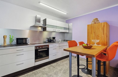 Bungalowdorf an der Talsperre Apartment | Accessible Oceanfront Retreat at Apartment Segel1