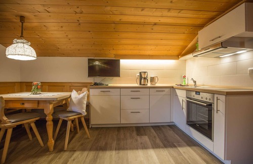 Kreuth Apartment | Unforgettable Stay at Apartment Setzberg - Böcklhof, Kreuth