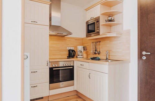 Baltrum Apartment | Apartment 'Shenandoah' with own balcony, Shared Garden and Wi-Fi